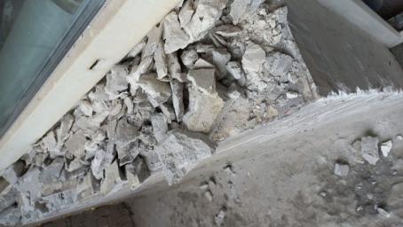 Демонтаж пол и подоконник.